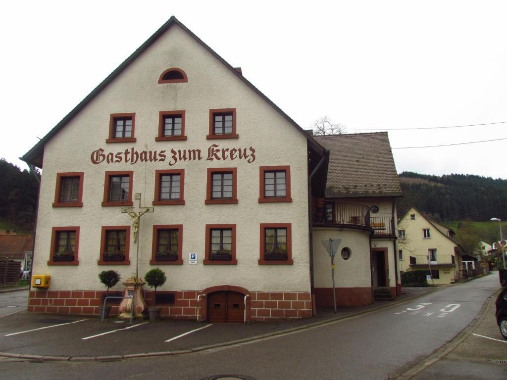 Gasthaus Zum Kreuz Freiburg im Breisgau Exterior photo