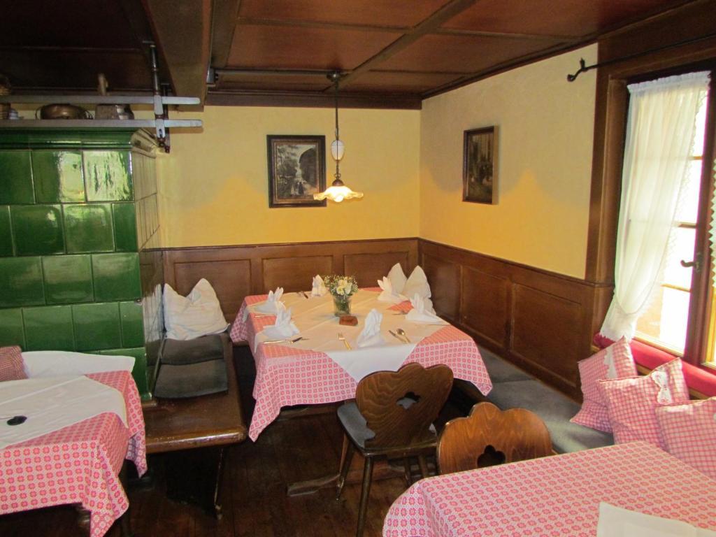 Gasthaus Zum Kreuz Freiburg im Breisgau Exterior photo